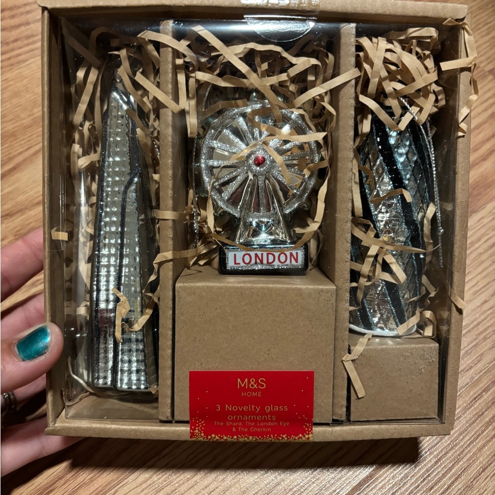 NIB M&S Marks & Spencer London Icons 3 Glass Christmas Ornaments